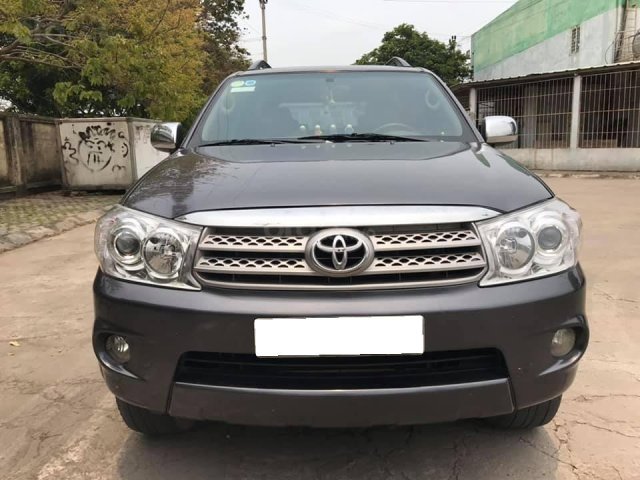 Cần bán xe Fortuner 2009, số sàn, máy dầu