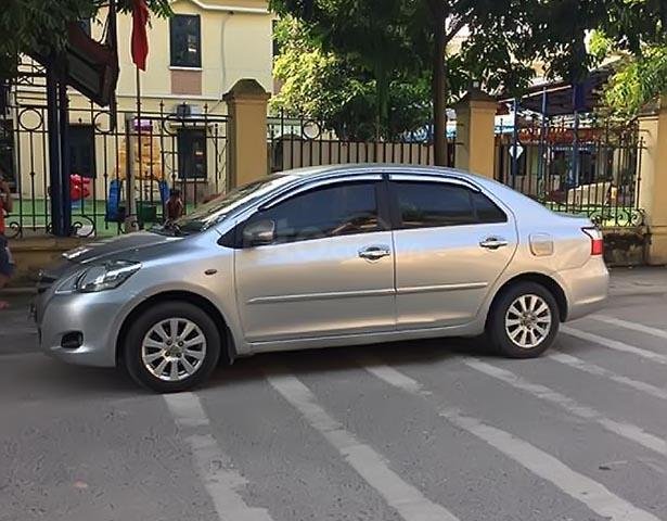 Bán Toyota Vios năm sản xuất 2010, màu bạc, giá 235tr0