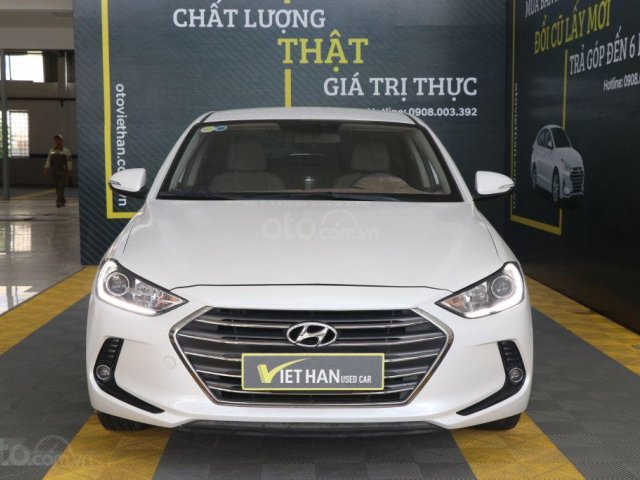 Bán Hyundai Elantra GLS 1.6MT sản xuất năm 2017, màu trắng0