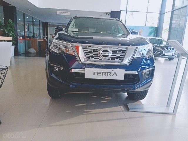 Bán Nissan Terra E đời 2018, màu xanh lam, nhập khẩu, giá tốt0