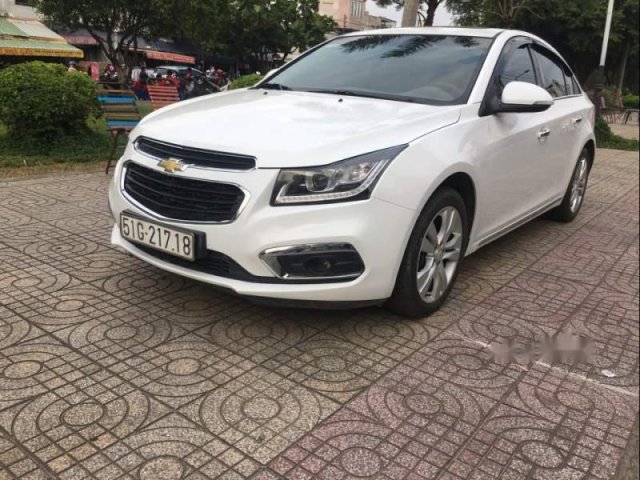 Gia đình bán Chevrolet Cruze năm 2016, màu trắng0