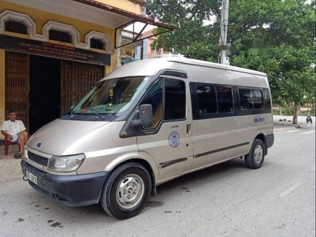 Cần bán Ford Transit Limited đời 2005, hình thức xe đẹp