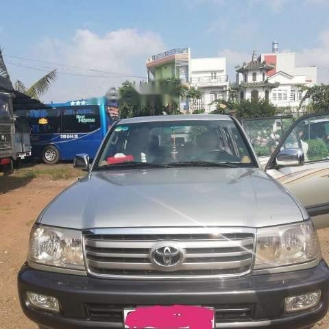 Bán Toyota Land Cruiser đời 2006, màu bạc 