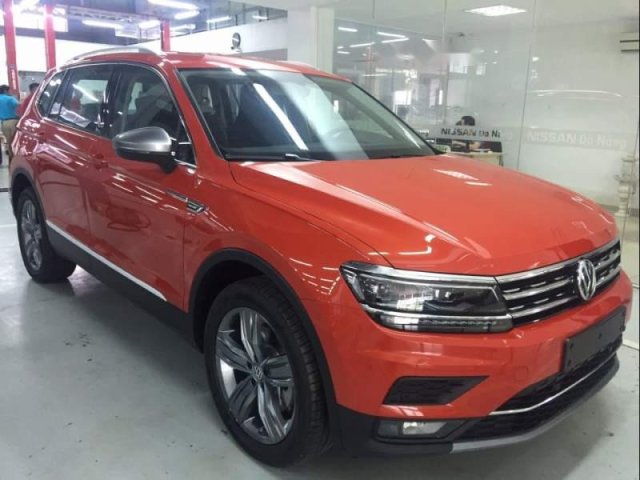 Bán Volkswagen Tiguan đời 2019, màu đỏ, xe nhập