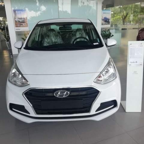 Bán ô tô Hyundai Grand i10 sản xuất năm 2019, màu trắng0