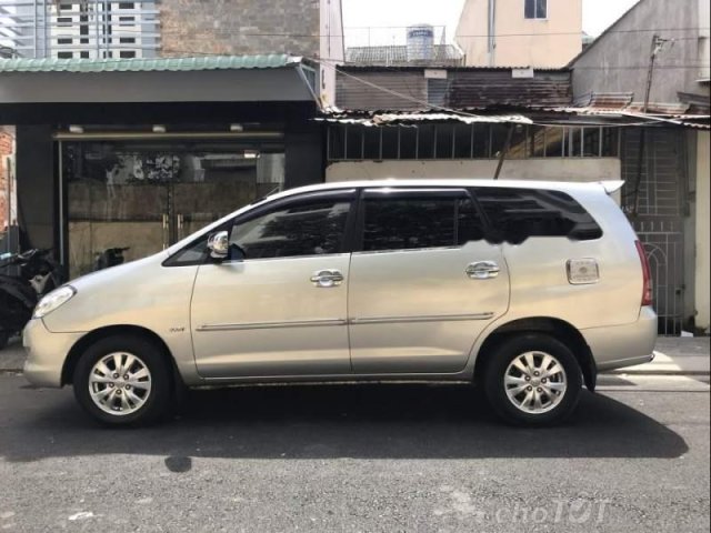 Bán ô tô Toyota Innova G sản xuất 2008, màu bạc, giá tốt0