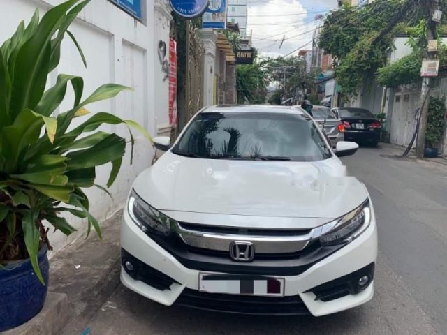 Bán Honda Civic 1.5 đời 2017, màu trắng, nhập khẩu nguyên chiếc như mới0