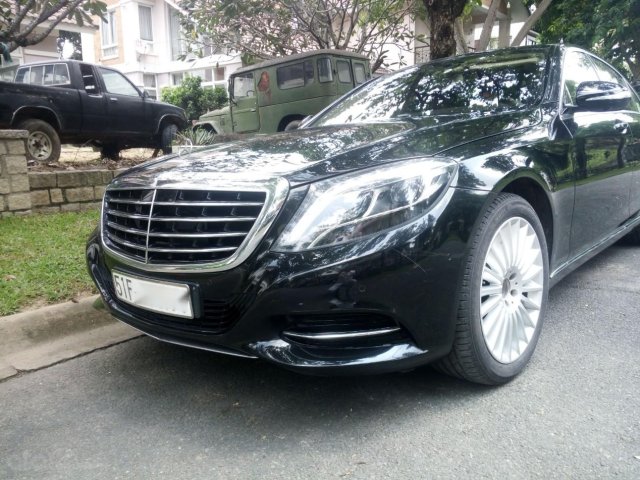 Bán xe Mercedes S500, đời 2016, màu đen, giá 4 tỷ