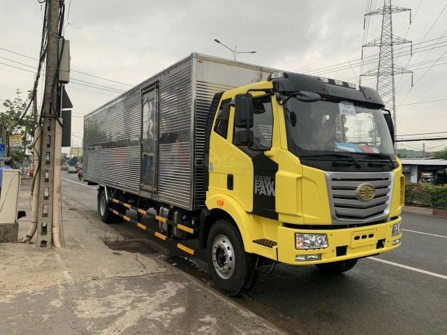 Xe ôtô tải 7.2 tấn thùng siêu dài 9.7, nhãn hiệu Faw nhập khẩu 2019