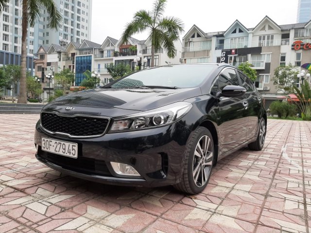 Bán ô tô Kia Cerato 1.6AT sản xuất 2018, màu đen0