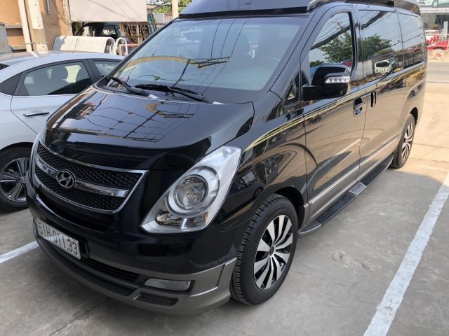 Bán Hyundai Starex Limousin 2.4AT máy xăng, số tự động, nhập Hàn Quốc 2014, biển Sài Gòn đi 35000km0