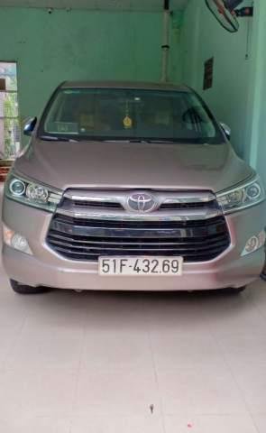 Cần bán lại xe Toyota Innova đời 2016, 800tr0