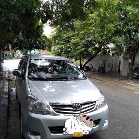 Gia đình bán xe Toyota Innova 2009, màu bạc, nhập khẩu0