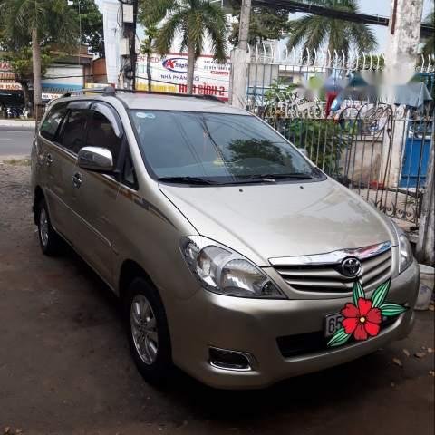 Cần bán lại xe Toyota Innova G sản xuất năm 2009, xe gia đình