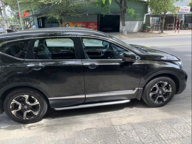 Chính chủ bán lại xe Honda CR V đời 2019, màu đen, xe nhập