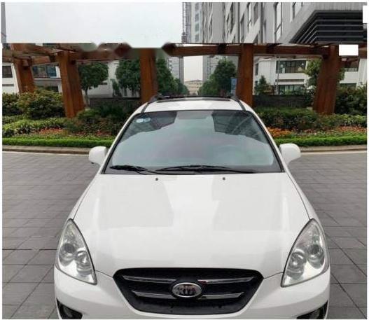 Cần bán xe Kia Carens 2.0AT sản xuất 2010, màu trắng, xe gia đình