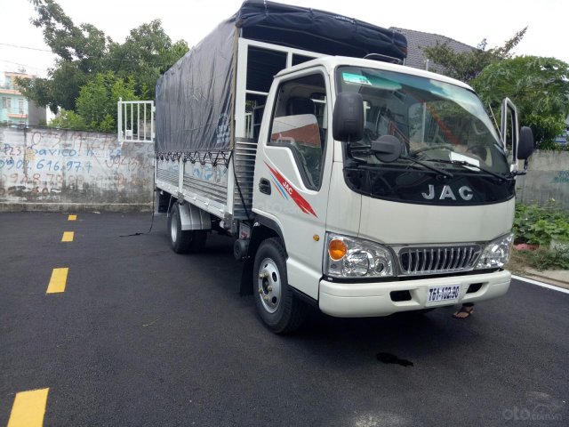 Bán JAC 2.4 tấn - Isuzu thùng 3m2, hỗ trợ vay ngân hàng tối đa0