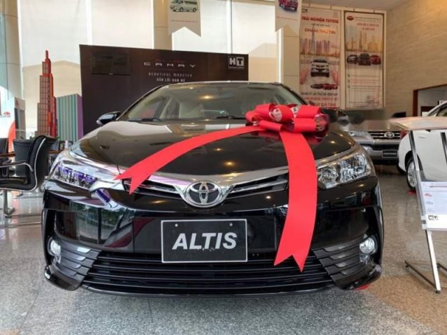 Bán ô tô Toyota Corolla Altis sản xuất năm 2019, giá thấp, giao nhanh 0