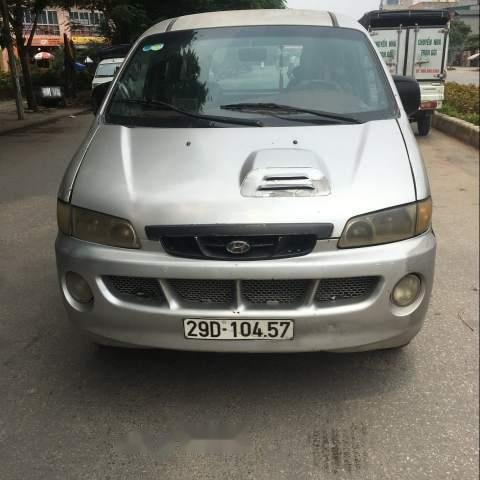 Bán lại xe Hyundai Starex đời 2000, màu bạc, xe nhập