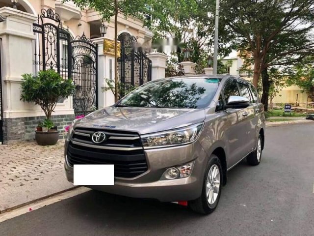 Bán Toyota Innova 2.0E sản xuất 2018, nhập khẩu nguyên chiếc, xe gia đình, giá tốt0