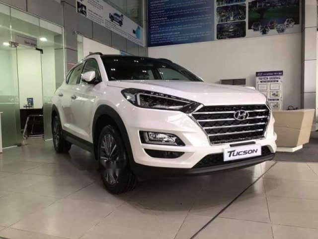 Bán Hyundai Tucson sản xuất năm 2019, khuyến mãi, giao ngay