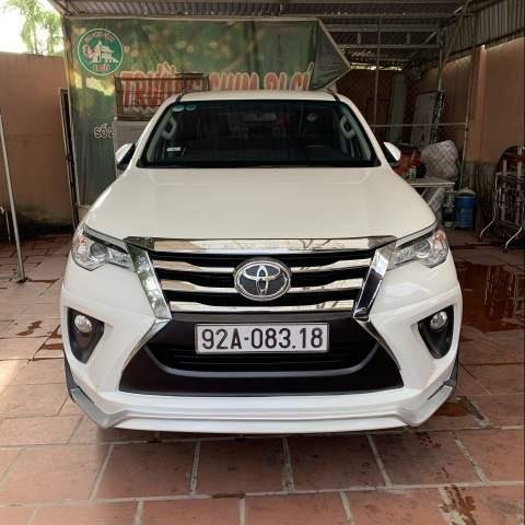 Cần bán Toyota Fortuner 2017, màu trắng, chính chủ