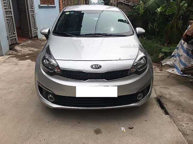 Cần bán Kia Rio 1.4MT đời 2016, màu bạc, chính chủ