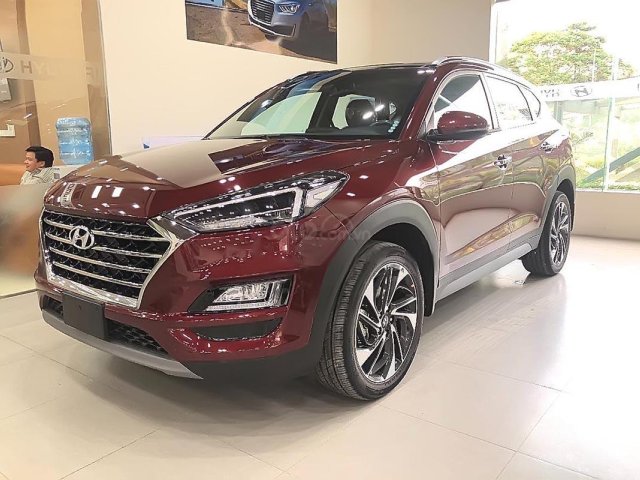 Bán xe Hyundai Tucson 1.6 AT Turbo đời 2019, màu đỏ0