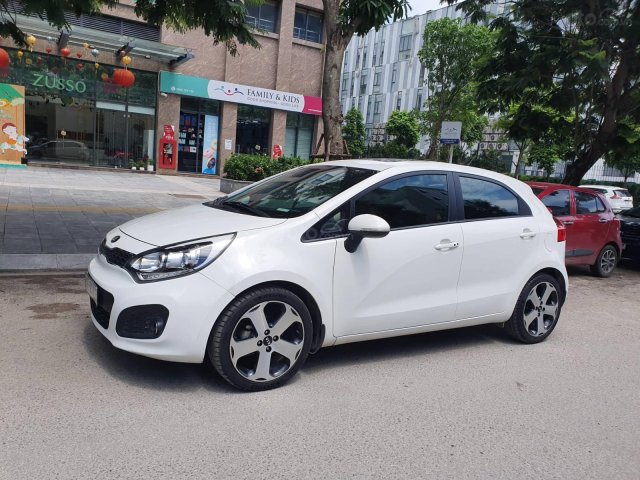 Bán xe Kia Rio Hatchback 2014, màu trắng, nhập khẩu, đăng ký tháng 11/20140