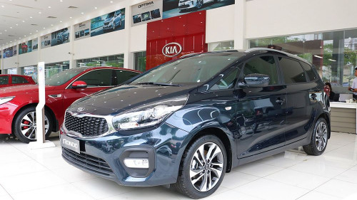 Cần bán Kia Rondo 2.0 AT đời 2019, màu xanh lam