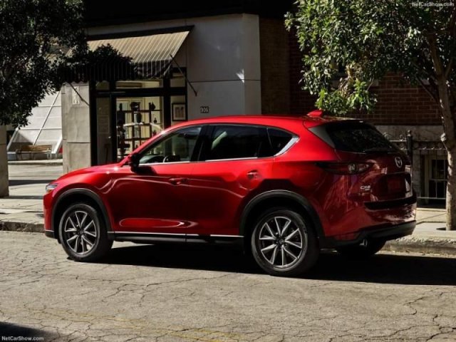 Cần bán xe Mazda CX5 Premium 2.0AT năm sản xuất 2019, nhập khẩu nguyên chiếc