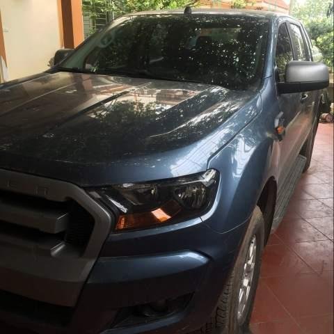 Chính chủ bán Ford Ranger đời 2017, màu xanh lam0