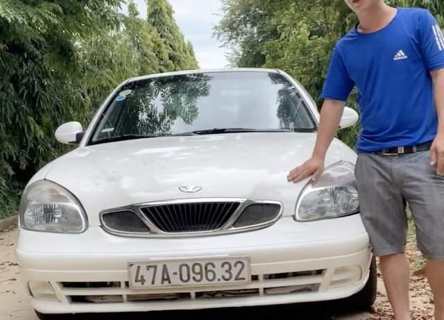 Bán Daewoo Nubira sản xuất năm 2003, màu trắng, còn rất đẹp0