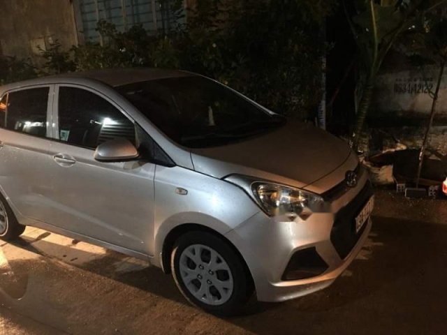 Bán Hyundai Grand i10 2016, màu bạc, nhập khẩu, giá tốt