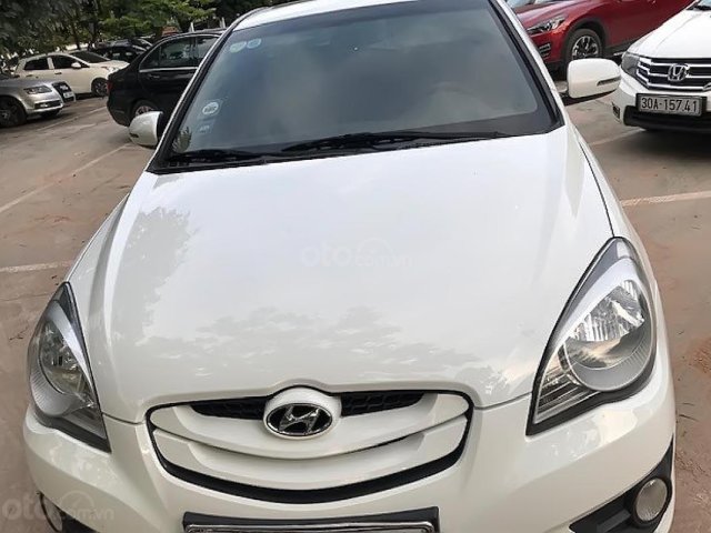 Bán Hyundai Verna nhập khẩu nguyên chiếc từ Hàn Quốc, màu trắng, đăng ký T5/2010