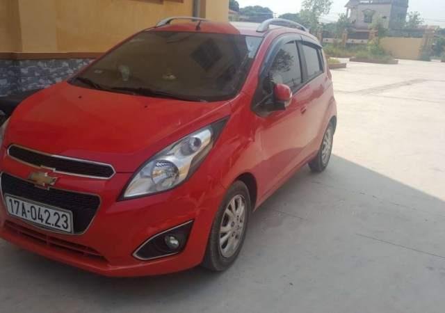 Cần bán xe Chevrolet Spark sản xuất 2015, màu đỏ, 268tr