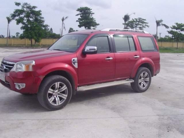 Bán xe Ford Everest sản xuất 2011, màu đỏ0