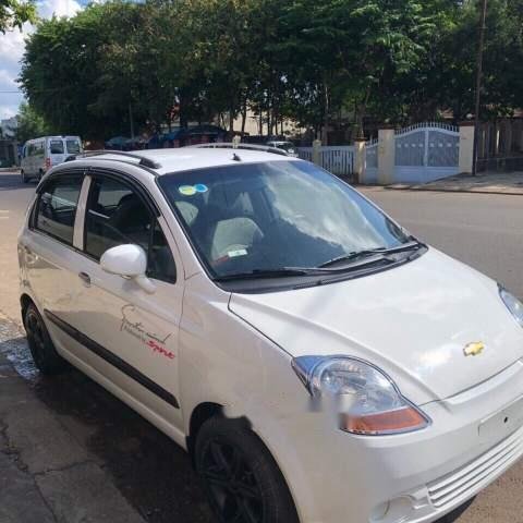 Chính chủ bán Chevrolet Spark sản xuất 2010, màu trắng