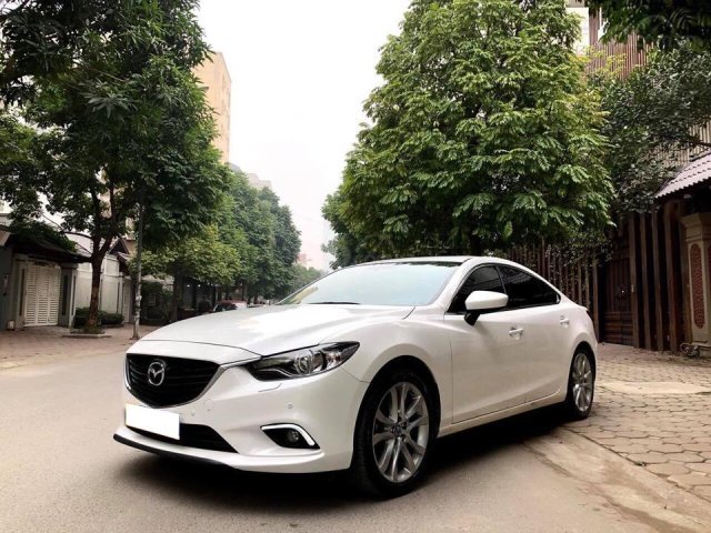 Bán Mazda 6 2.5 2017 full option trắng Ngọc Trinh, xe nữ sử dụng0