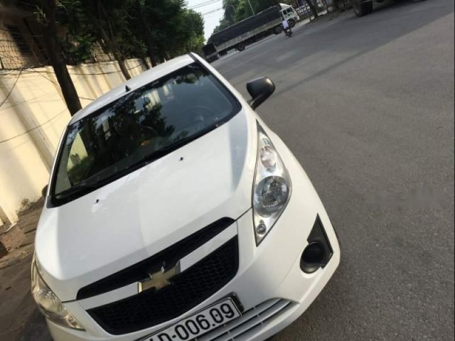 Cần bán Chevrolet Spark đời 2013, màu trắng, xe nhập