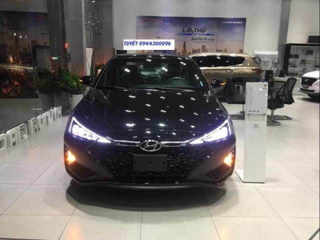 Cần bán Hyundai Elantra 1.6 đời 2019, màu đen, giá chỉ 754 triệu0