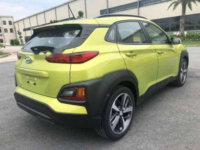 Bán ô tô Hyundai Kona đời 2019, màu xanh lục