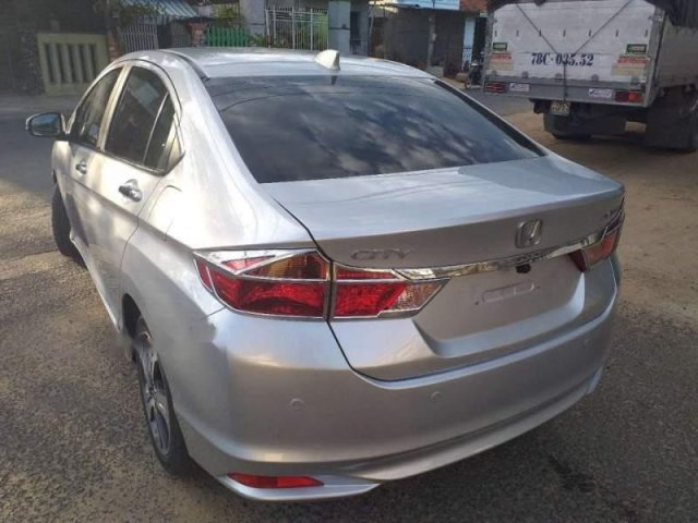 Cần bán Honda City năm sản xuất 2014, màu bạc xe gia đình, giá 468tr
