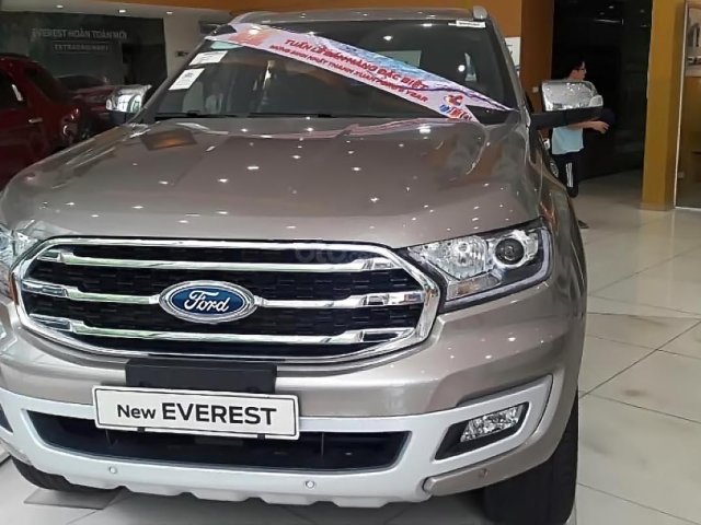 Cần bán Ford Everest Titanium 2.0L 4x4 AT đời 2019, xe nhập0