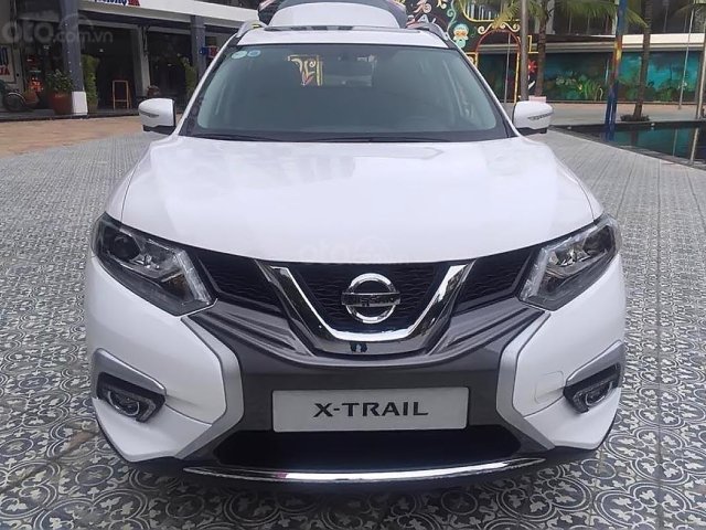 Bán Nissan X trail V Series 2.5 SV Luxury 4WD sản xuất năm 2019, màu trắng 0