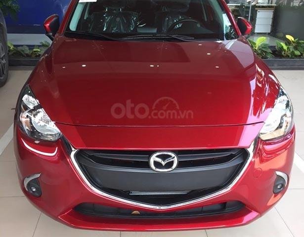 Cần bán Mazda 2 Luxury đời 2019, màu đỏ, nhập khẩu nguyên chiếc 