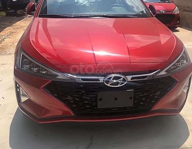 Cần bán Hyundai Elantra Sport 1.6 AT sản xuất năm 2019, màu đỏ