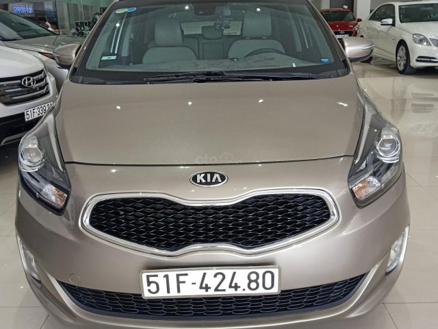 Cần bán Kia Rondo 2017, màu vàng, giá tốt