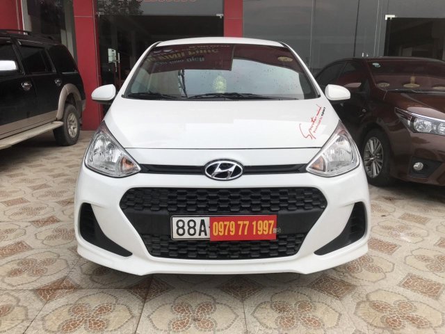 Bán xe Hyundai Grand i10 đời 2018, màu trắng0