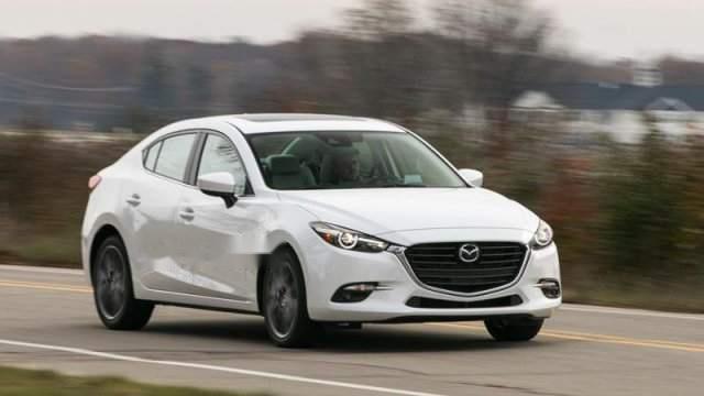 Bán xe Mazda 3 năm sản xuất 2019, màu trắng, nhập khẩu nguyên chiếc